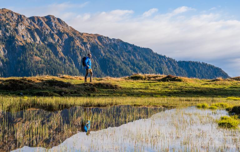 Berg-See-Idylle in den Karnischen Alpen nahe dem Nassfeld in Kärnten
